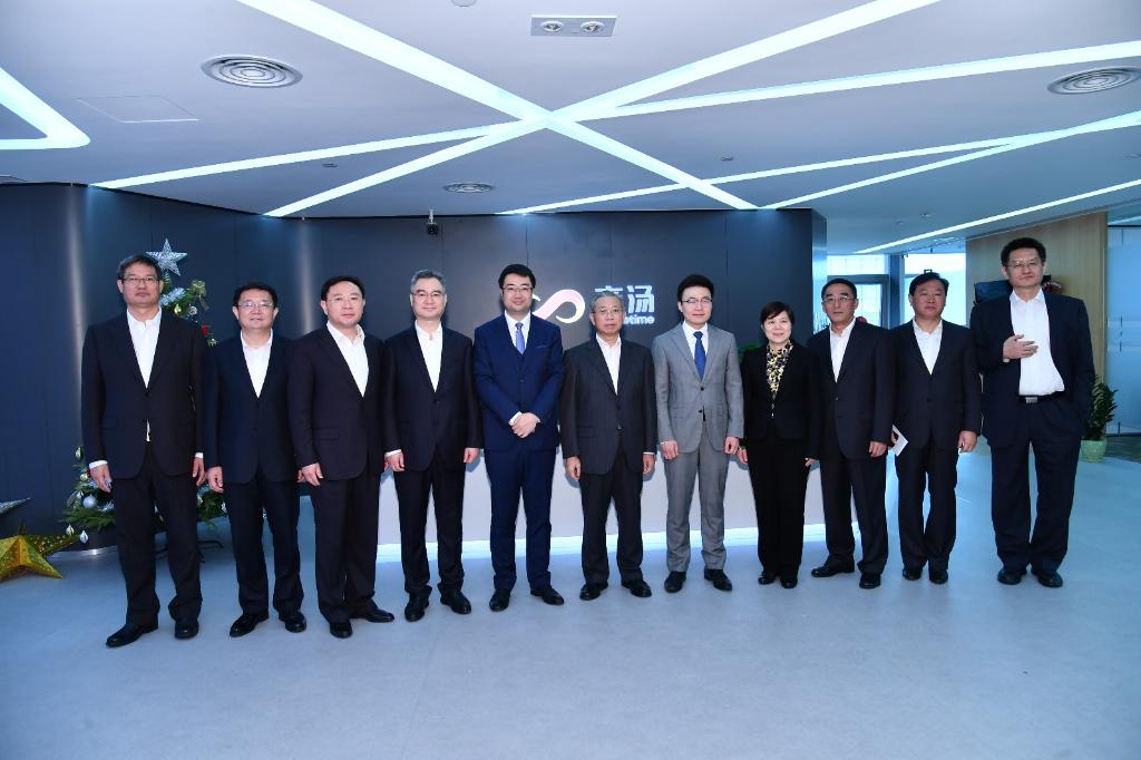 1544363104560080796.jpg 微信图片_2018120816341524.jpg